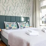 Lesny Dwor Resort *