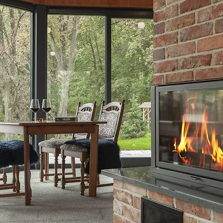 Leśny Dwór * Sulęczyno