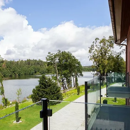 Leśny Dwór Resort *