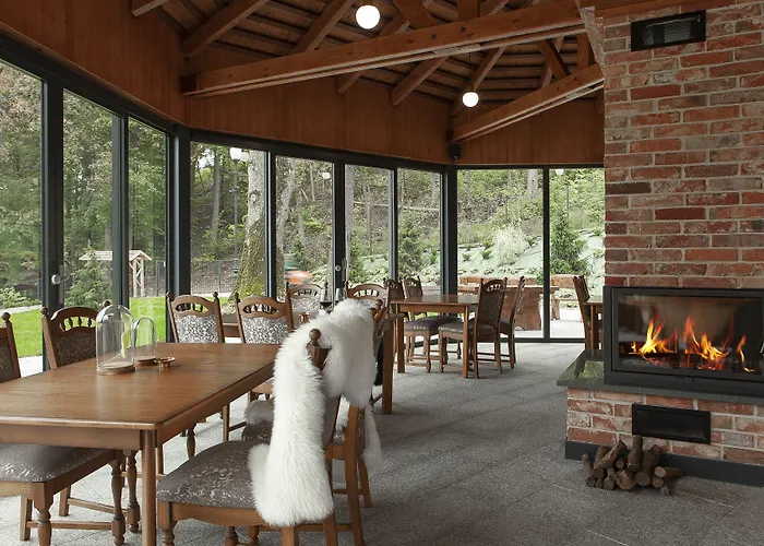 Leśny Dwór * Sulęczyno