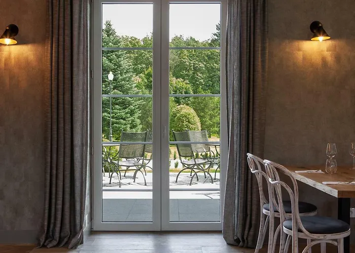 Leśny Dwór * Sulęczyno